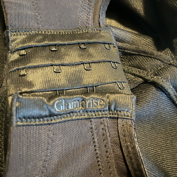 Glamorise 36DD Black Wireless Bra - Picture 4 of 4